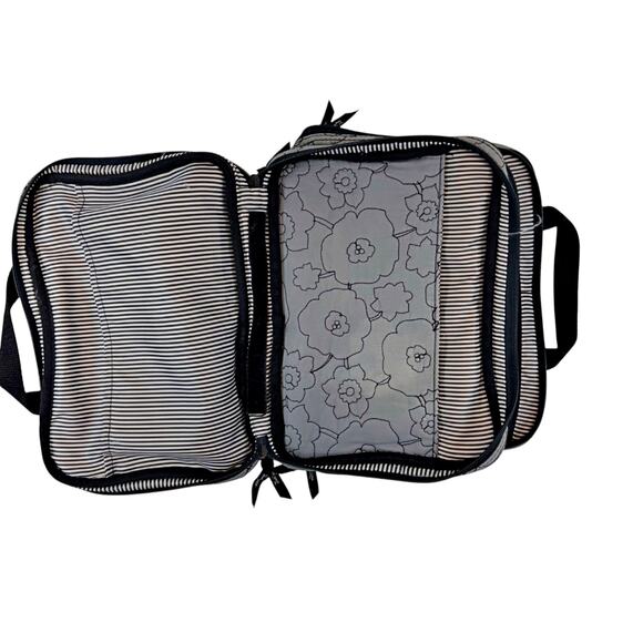 Thirty-One Makeup Toiletry Travel Bag Gray Poppy Hostess Exclusive NICE! - Picture 4 of 6